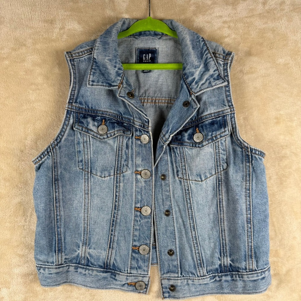 Gap Kids Light Wash Denim Vest Blue Button Front Cotton Size XL 12-13
